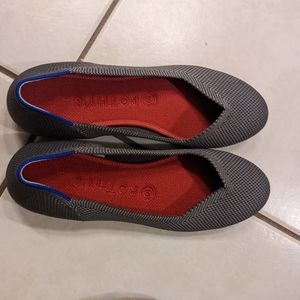 Rothys round toe flats